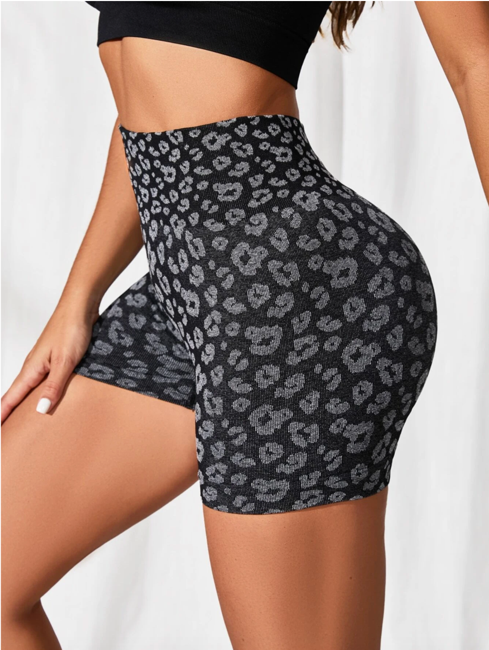 Seamless Leopard Print Hot Pants